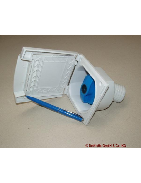 Entrada de água com tampa