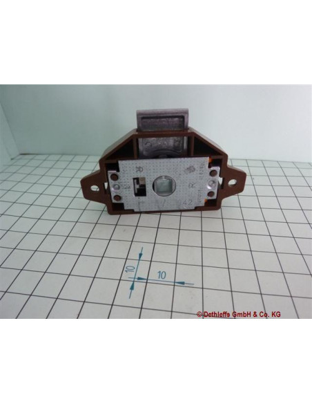 Fecho castanho para porta de wc sem varão