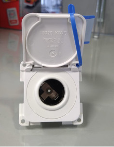 Tomada 12V branca com Tampa para interior