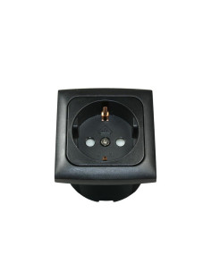 Tomada de 220V completa em preto